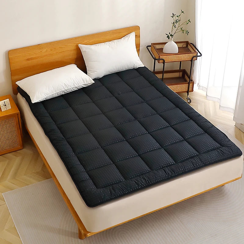 152x203cm 160x200cm 180x200cm Quilted Mattress Pad with Lacing